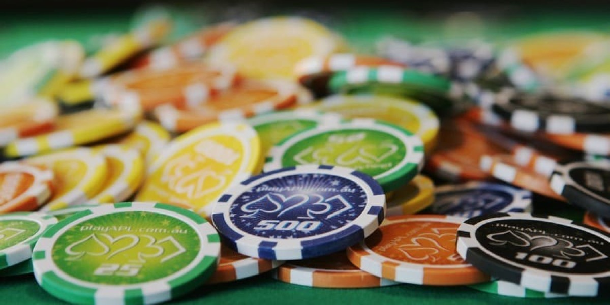 Mastering the Art: How to Play Online Slot